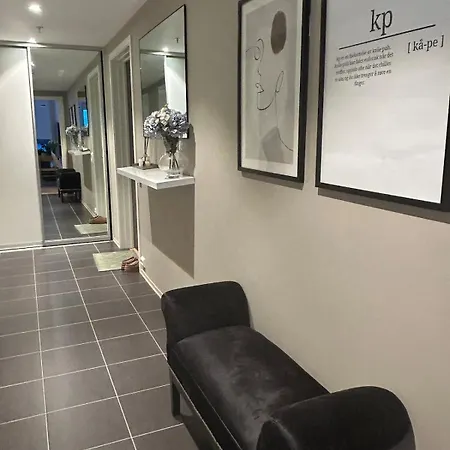 Lovely 2 Bedroom With Terrace 特罗姆瑟