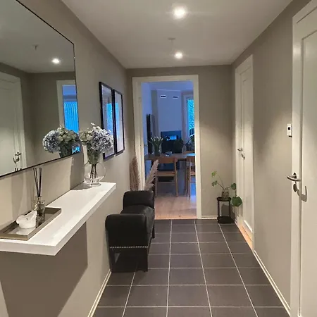 Lovely 2 Bedroom With Terrace Апартаменты Тромсё