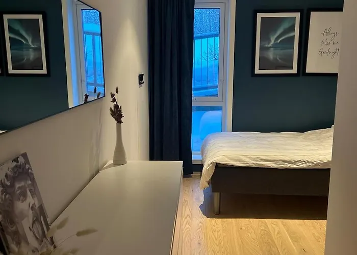 아파트 Lovely 2 Bedroom With Terrace