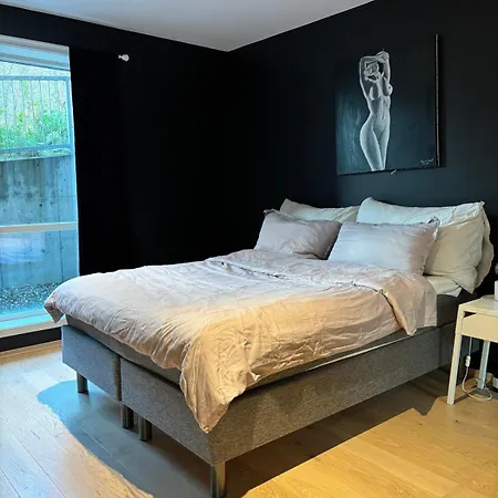 Lovely 2 Bedroom With Terrace